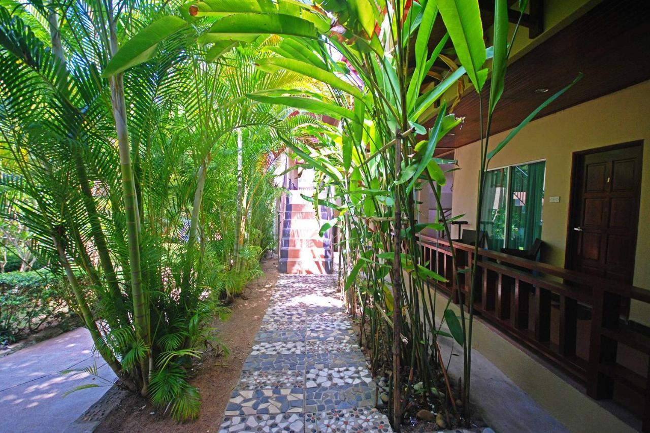 Tioman Dive Resort Kampong Ayer Batang Exteriör bild