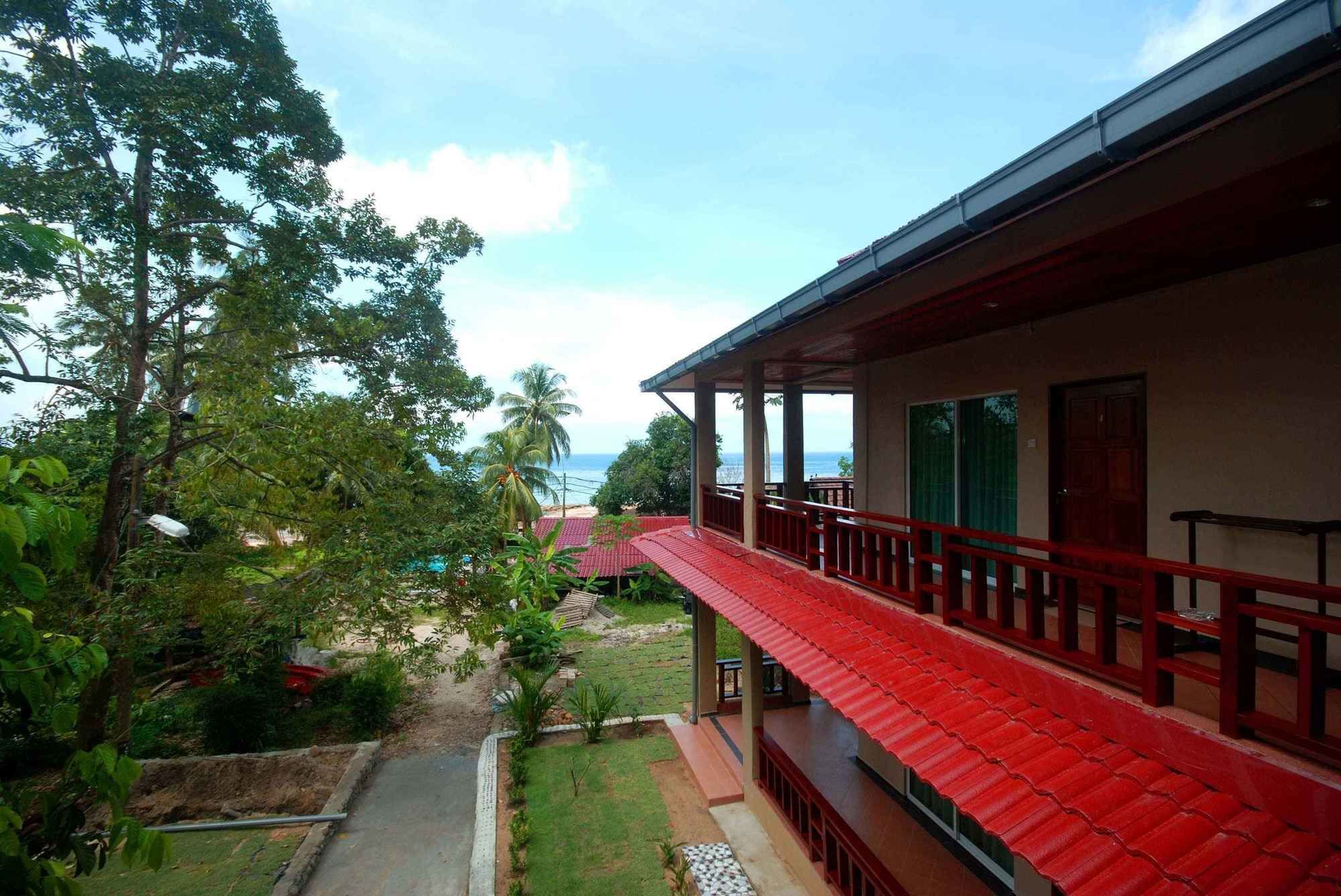 Tioman Dive Resort Kampong Ayer Batang Exteriör bild