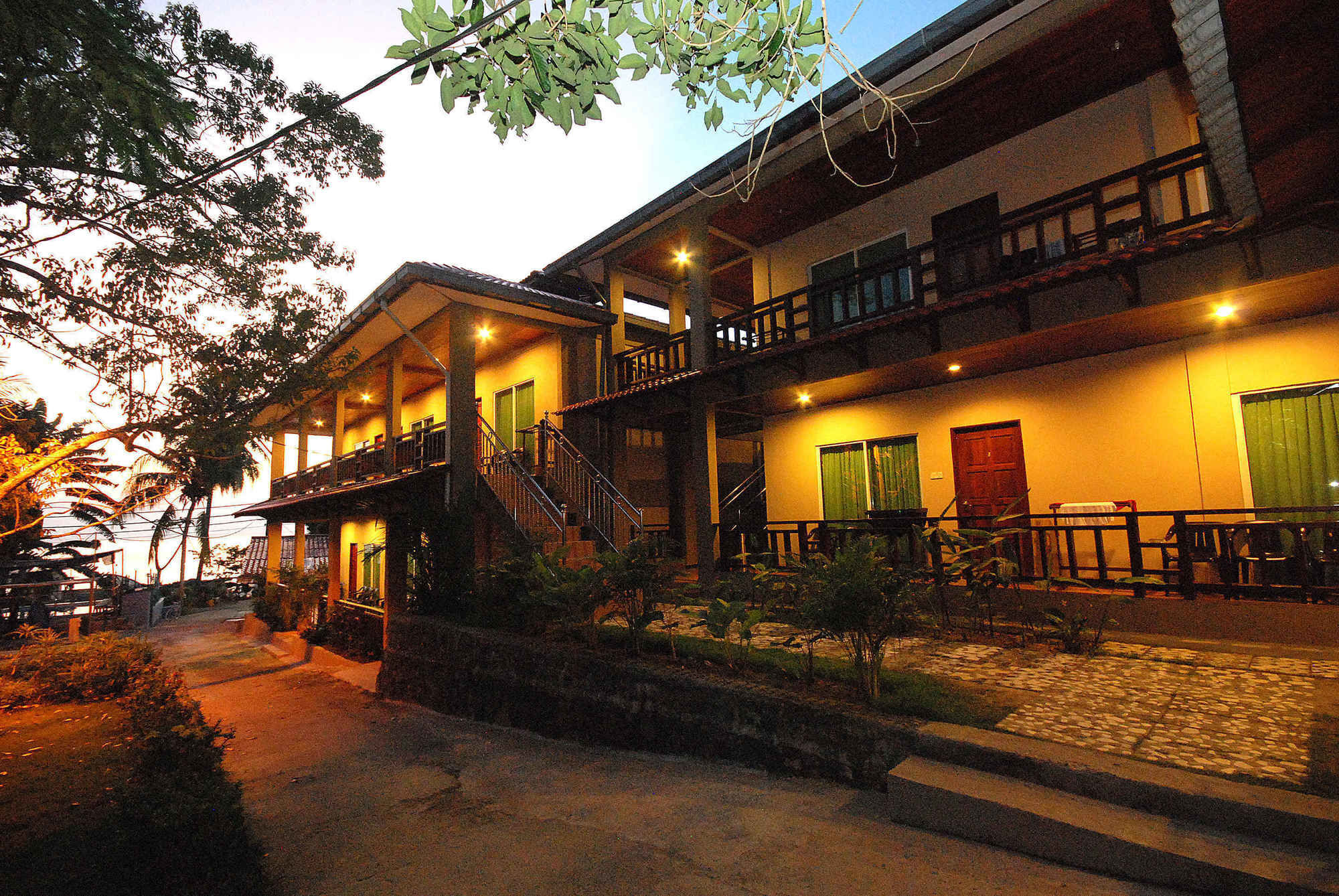 Tioman Dive Resort Kampong Ayer Batang Exteriör bild